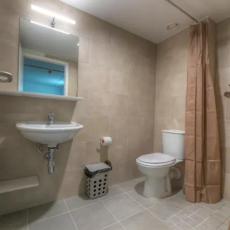 Hostel Campus Hub Malta