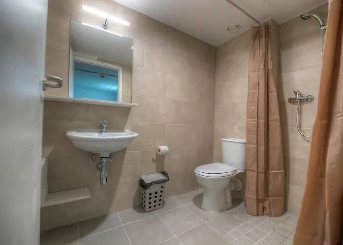 Hostel Campus Hub Malta