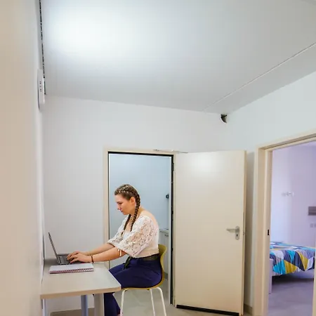 Hostel Campus Hub Malta